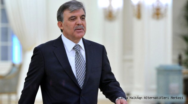 Abdullah Gül, AK Parti'nin 'Kurucu Üye' Listesinden Çıkarıldı