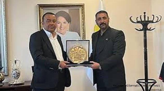 Bağımsız Ankara Milletvekili Adnan Beker Yozgatlılar Derneği Heyetini Makamında Kabul Etti