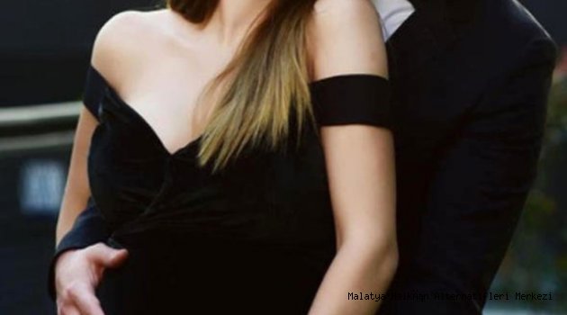 Doğuma Günler Kala Özcan Deniz, Eşi Feyza Deniz'e Son Model Araba Aldı