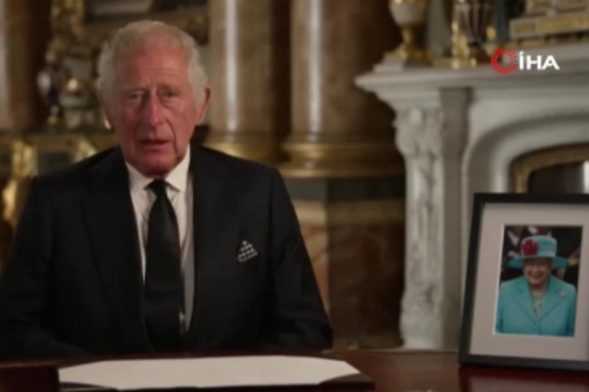İngiltere Kralı 3. Charles'tan ilk halka sesleniş konuşması