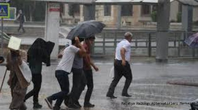 Malatya’da sağanak yağış etkili oluyor