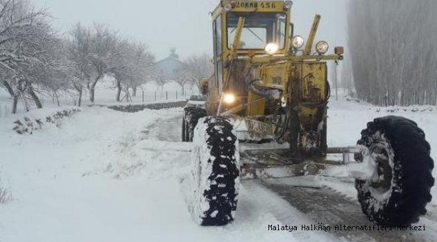 Malatya'da karla kapanan yollar açılıyor