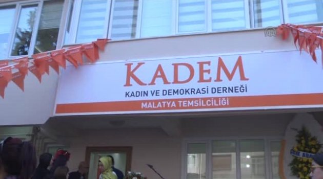 Öznur Çalık ve Sümeyye Erdoğan, Kadem Malatya Temsilciliği Açılışına Katıldı