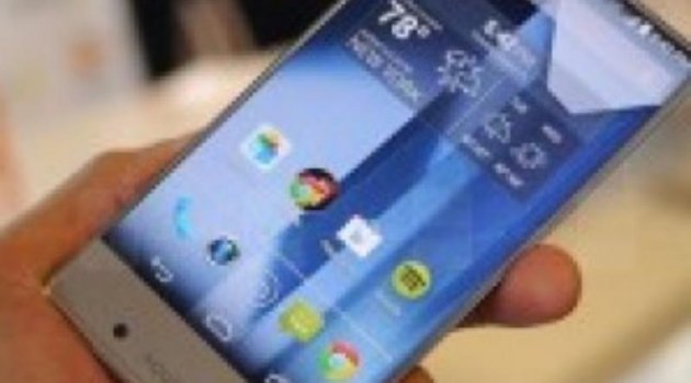 Sharp’tan Çerçevesiz Akıllı Telefon!