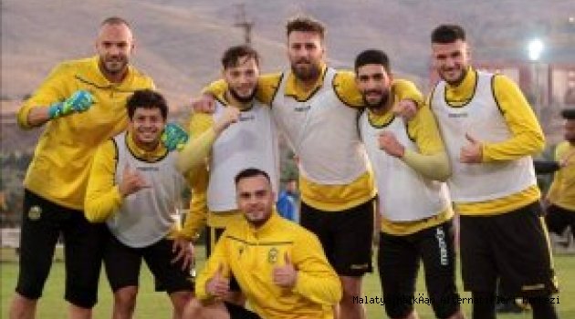 Yeni Malatyaspor, Süper Lig'in 12. haftasında Fenerbahçe ile sahasında oynayacağı maçın hazırlıklarını sürdürdü.