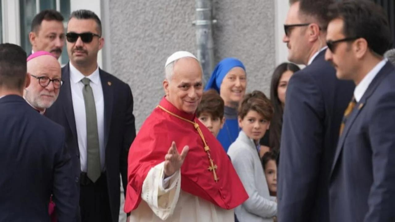 Erdoğan'ın resmi davetlisi olarak gelen Papa'nın Türkiye ziyareti sürüyor