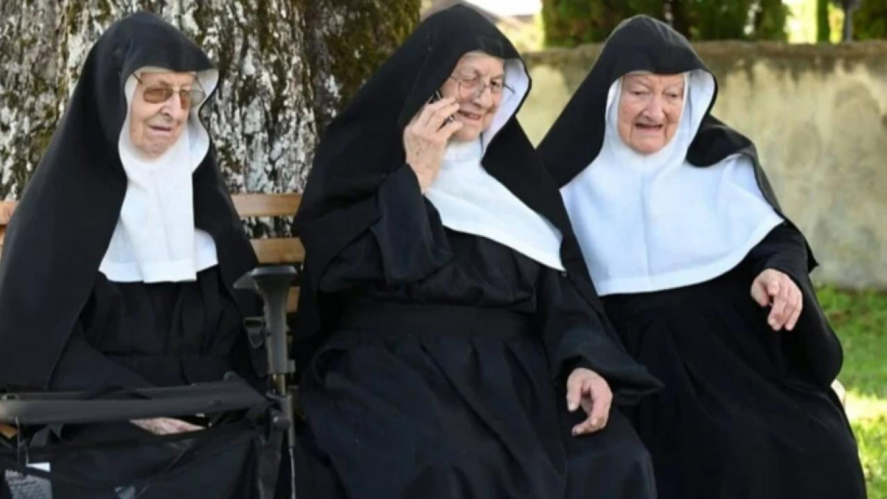 Fenomen  ‘kaçak rahibelere' kiliseden ültimatom geldi