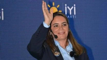 Başbuğ'un Kızı Ayyüce Türkeş'e Babasının Mezarını Ziyaretinde Çirkin Müdahale!