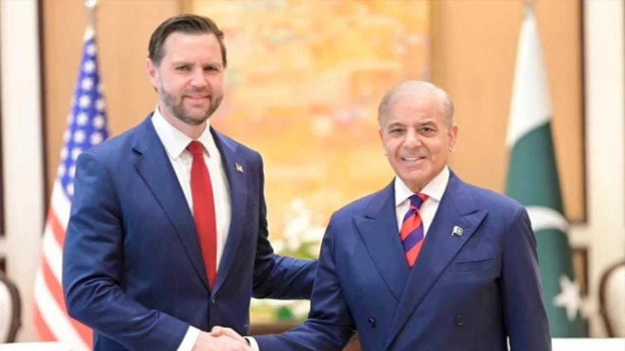 Müzakerelerin ardından İran'dan ilk açıklama! ABD'nin aşırı talepleri Var!