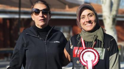 Reina News'(GYY)  Yazar/Eğitmen Mümine Reyna Özbildirici 20 Km Atlı Dayanıklılık Müsabakasını Başarıyla Tamamladı